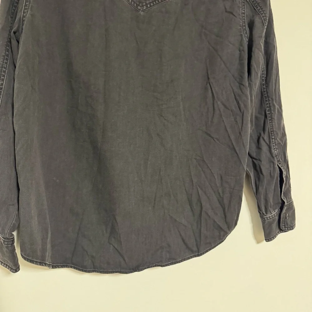 Madewell Lived In Washed Black Button Down Shirt - Picture 9 of 9